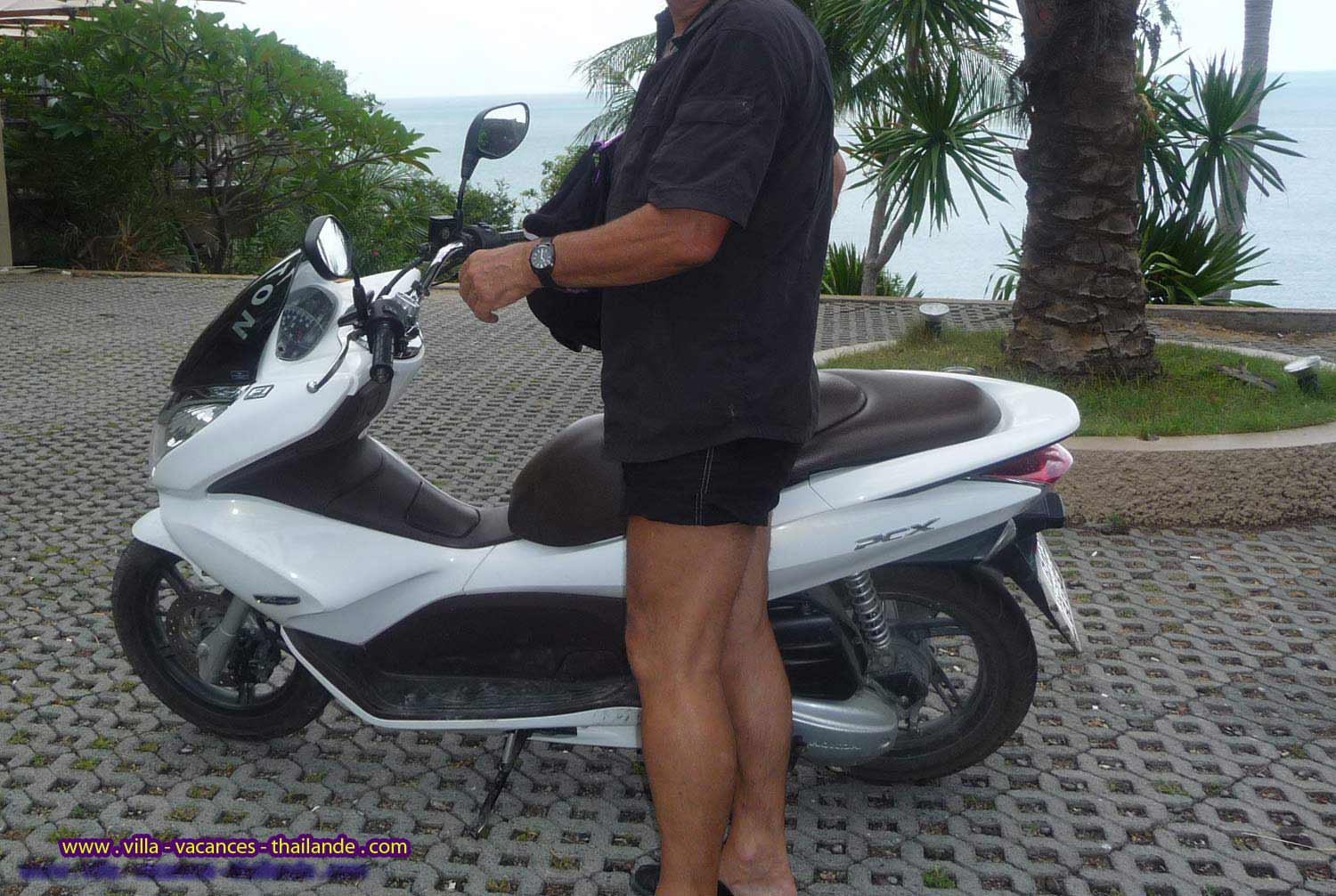 vacances bord de eau calme thailade toujours chaud location de scooter indispensable